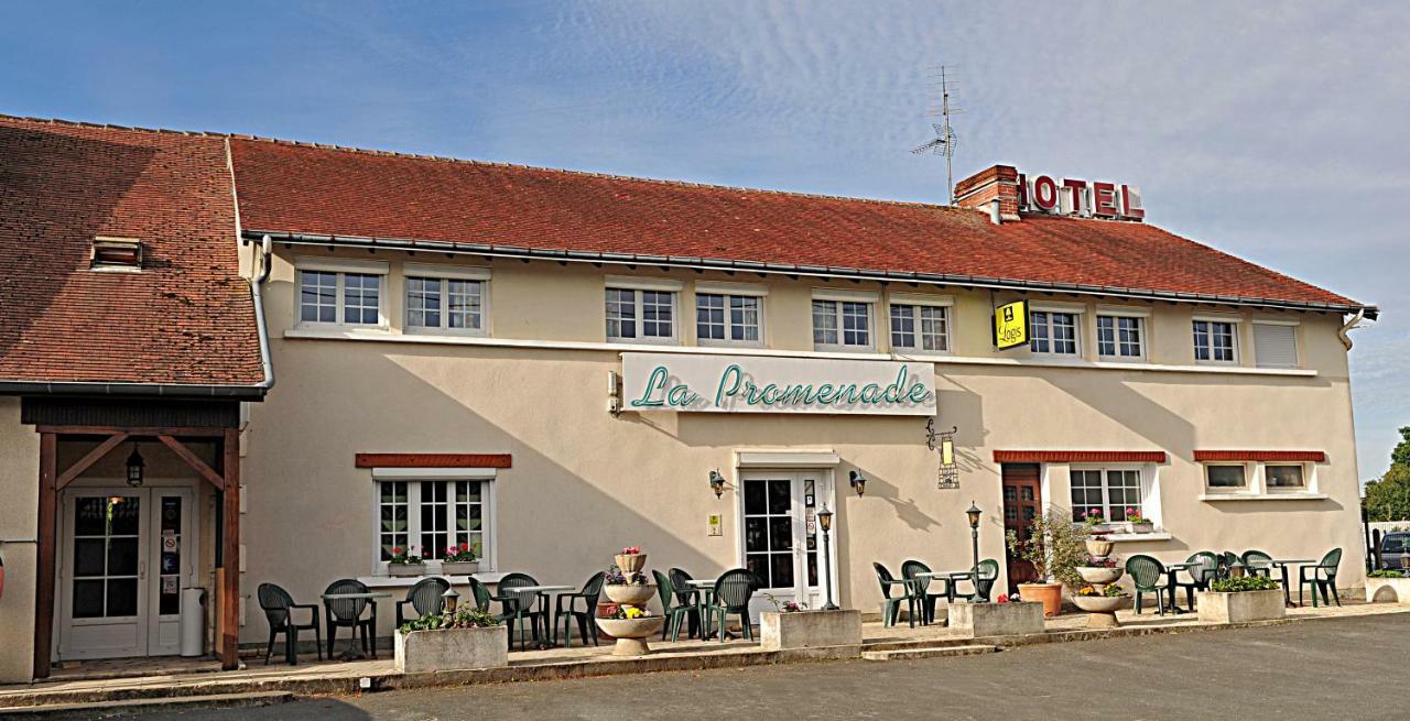 La Promenade Hotel Coings Exterior photo